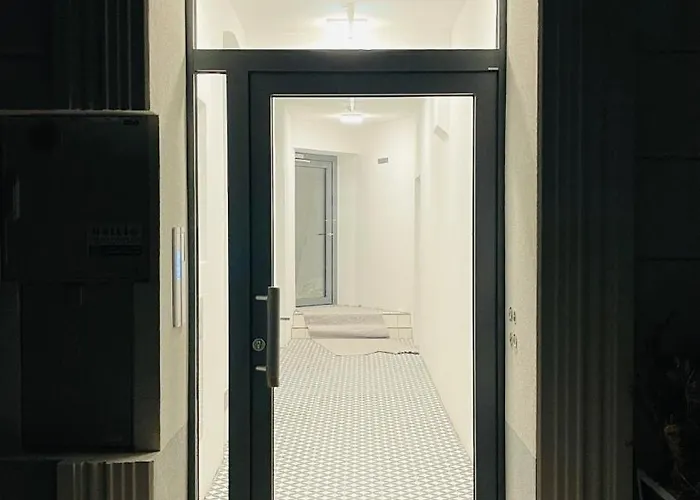Apartman Spacious Penthouse - 4 For Up To 10 Guests - Contactless Check-in