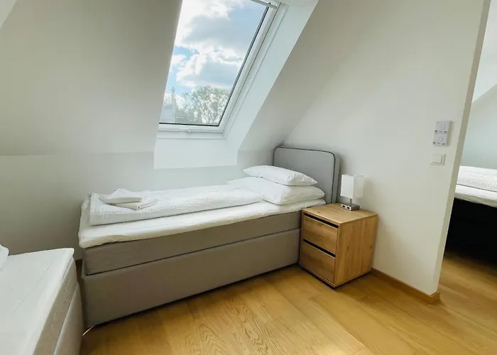 Apartman Spacious Penthouse - 4 For Up To 10 Guests - Contactless Check-in